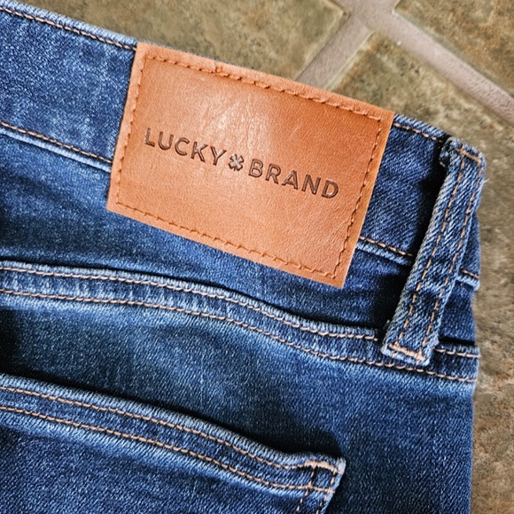 LUCKY BRAND Skinny Hayden jeans. SIZE 14/32R - Picture 3 of 4